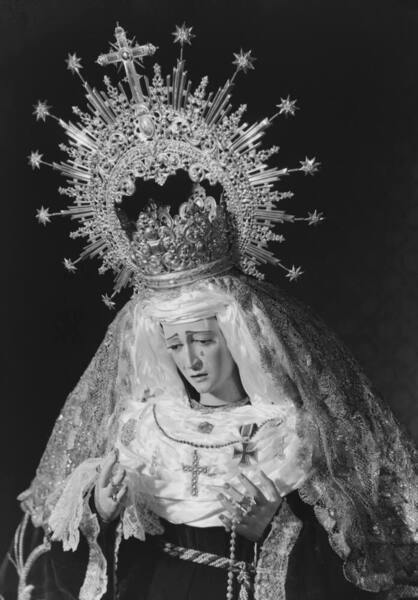 Preciosa instantánea de la Virgen de la Estrella. Foto: Fondo Bienvenido-Arenas. CTI Universidad de Málaga