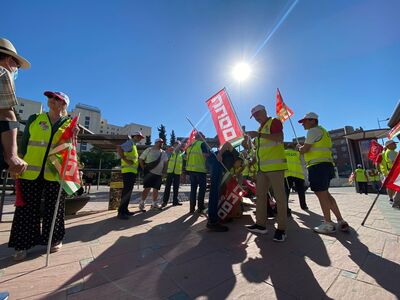 Así hemos vivido la huelga de autobuses en Granada este viernes