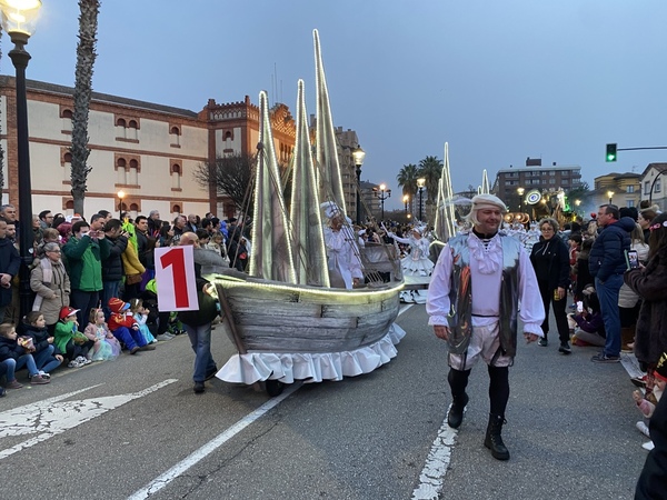 En directo: sigue el desfile del Antroxu de Gijón