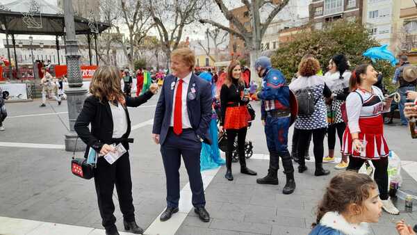 Así hemos contado el desfile de comparsas de Badajoz