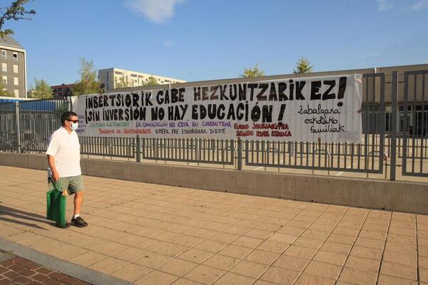 Los sindicatos cifran en un 70% el seguimiento a la huelga en los colegios vascos y Educación lo rebaja al 42%