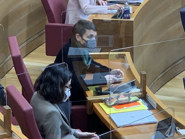 DIRECTO | Mónica Oltra comparece en Les Corts por los casos de abusos a menores