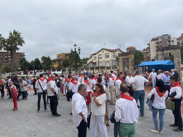 El Juli se despide en El Bibio por la puerta grande