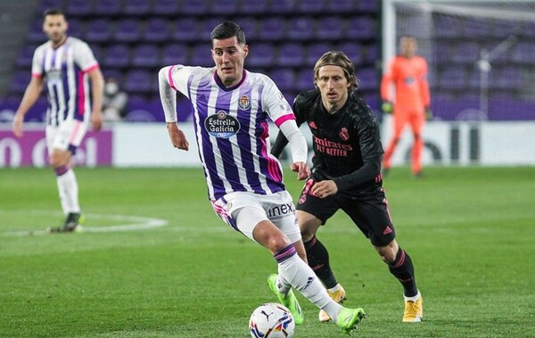 El Real Valladolid cierra el mercado con las incorporaciones de Sergio León, Gonzalo Plata y Diogo Queirós