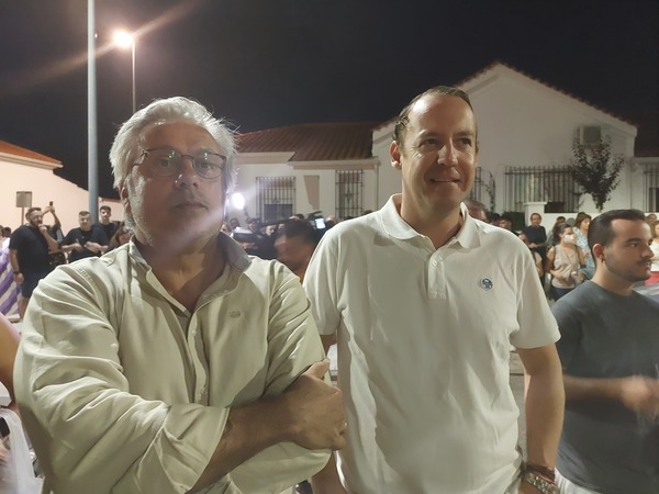 Así hemos contado la cacerolada contra los okupas en Badajoz