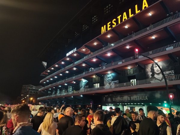 Así ha sido la protesta del valencianismo en Mestalla