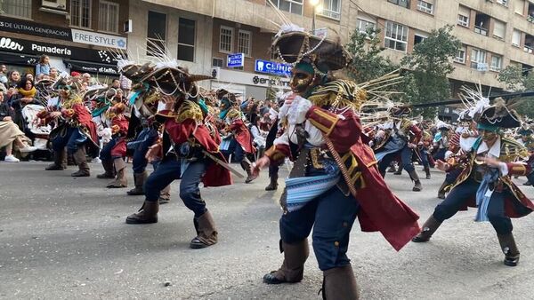 Carnaval de Badajoz: El Vaivén recupera para Badajoz el trono de las comparsas 17 años después