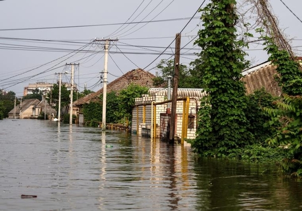 Alerta minas antipersona en Ucrania: la destrucción de la presa reflota y dispersa cientos de artefactos explosivos