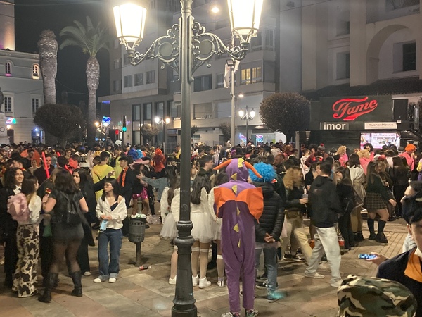 Así hemos contado el desfile de comparsas de Badajoz
