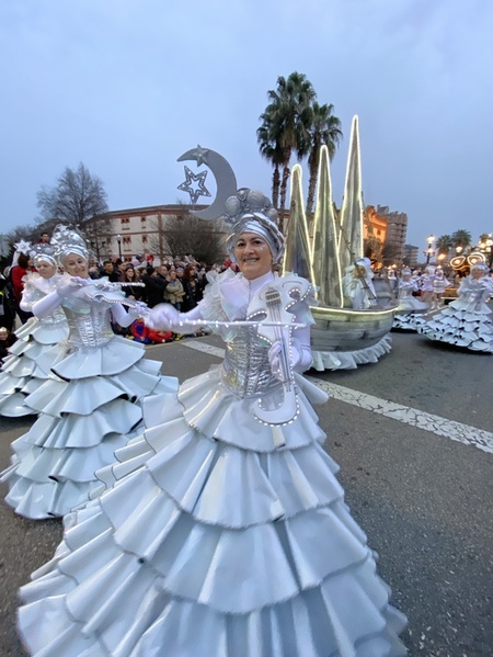 En directo: sigue el desfile del Antroxu de Gijón