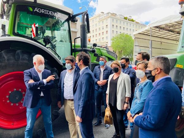Así ha sido la protesta de los regantes en Madrid en defensa del Trasvase