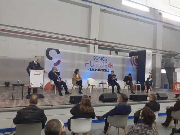 Somos Futuro: Ximo Puig | &#039;Somos Futuro&#039; arranca con un encuentro con Ximo Puig