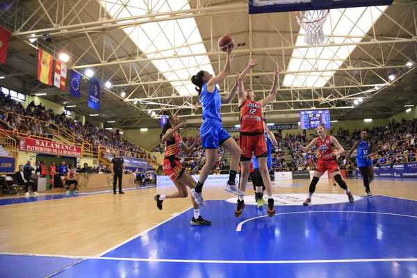 Directo | Nueva derrota del Guijuelo (2-3) y tercera victoria consecutiva del Salamanca UDS (1-0)