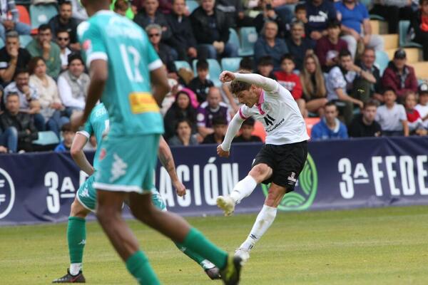 La lucha por subir, en el Helmántico y La Alamedilla