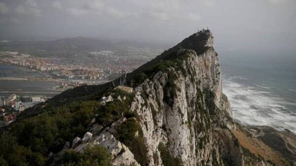 Gibraltar confina a su población ante la explosión de contagios de coronavirus