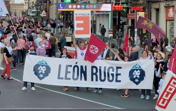 &amp;#039;León ruge&amp;#039; a pie de calle