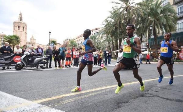 Medio Maratón de Valencia 2018 | Kiptum bate en Valencia el récord mundial de Medio Maratón