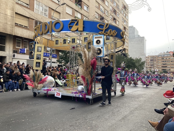 Carnaval de Badajoz: El Vaivén recupera para Badajoz el trono de las comparsas 17 años después