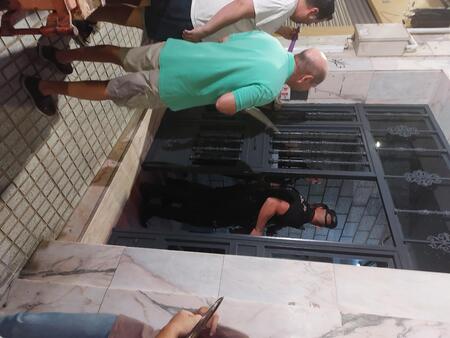 Así hemos contado la cacerolada contra los okupas en Badajoz