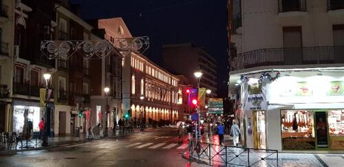 Valladolid enciende las luces de Navidad en 60 calles de la ciudad