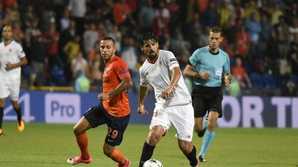 El encuentro de esta noche lo arbitrará el colegiado francés Clement Turpin, con el que el Sevilla FC tiene los siguientes números #SevillaFC #UEL