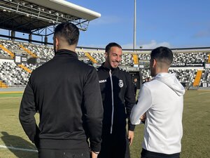 El Badajoz cae ante el Linense y el Nuevo Vivero grita contra el palco