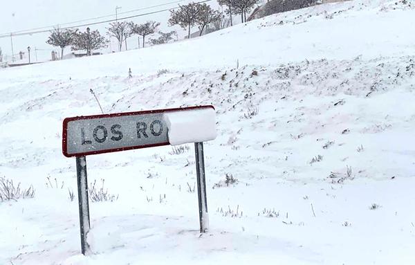 Nieve en la Región: Directo | La Región amanece con varias carreteras cortadas por las nevadas