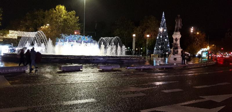 Valladolid enciende las luces de Navidad en 60 calles de la ciudad