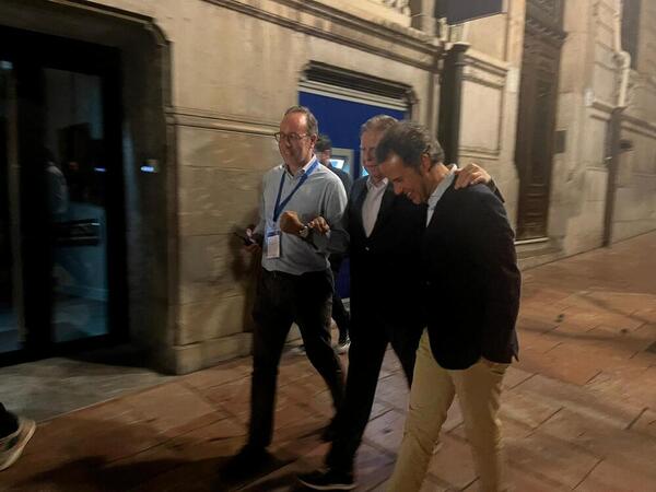 Alfredo Canteli logra la mayoría absoluta en Oviedo