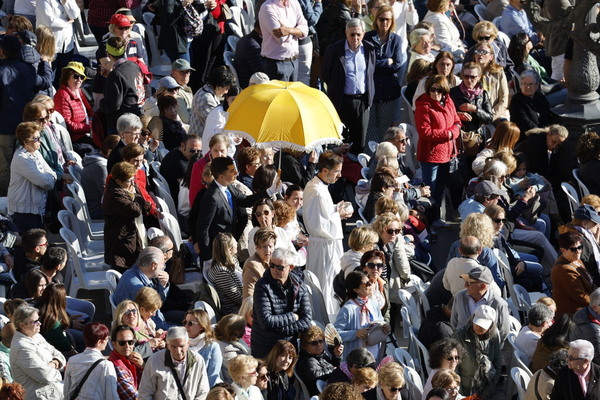 Así ha sido la Missa d&#039;Infants en la plaza de la Virgen