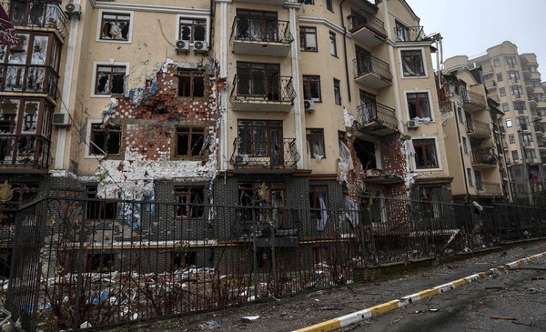Calles regadas de cadáveres, puentes destruidos y edificios desvastados, así quedó Irpin tras el éxito de Ucrania