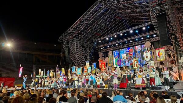 Hogueras en Alicante 2023: quiénes son las belleas del foc | Elección de la bellea del foc d&#039;Alacant