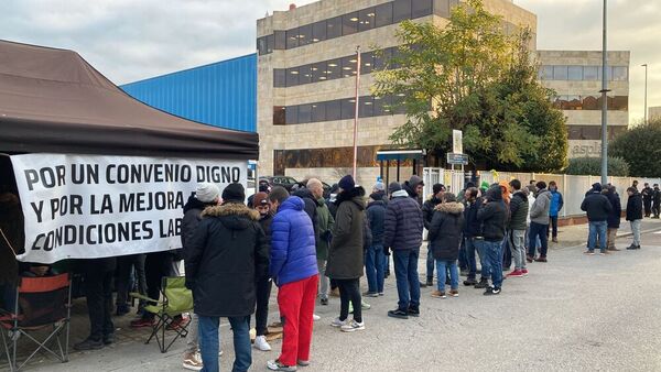 La escalada de la conflictividad social alcanza a la empresa modélica del Besaya