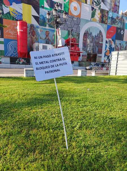 Miles de trabajadores salen a la calle a la búsqueda de «un convenio digno»