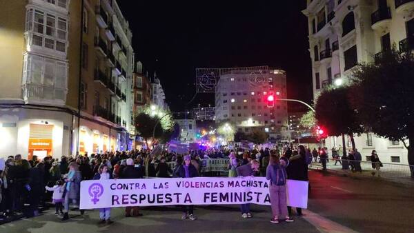 «Ni una menos, vivas nos queremos»