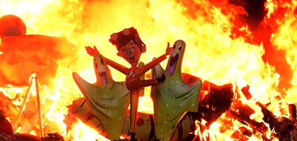 Fallas 2022: Cremà | Directo: Última hora de las Fallas: la mascletà y la Cremà, pendientes del tiempo
