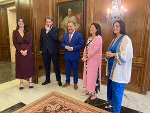 El PSOE mantiene Avilés gracias a Cambia: «Este acuerdo es la máxima expresión de la democracia»