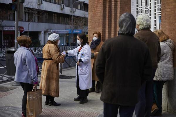 Un juzgado reconoce por primera vez la enfermedad profesional a un trabajador de la sanidad contagiado por Covid