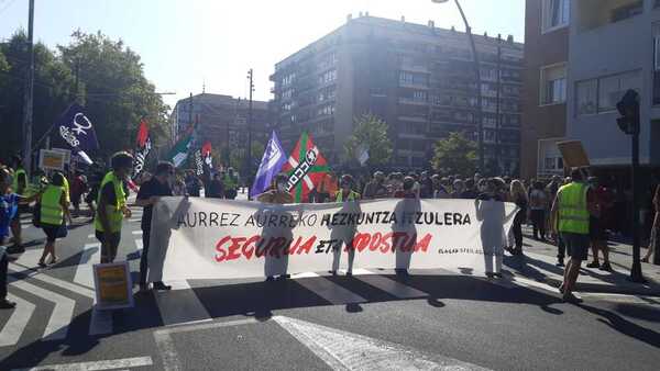 Los sindicatos cifran en un 70% el seguimiento a la huelga en los colegios vascos y Educación lo rebaja al 42%