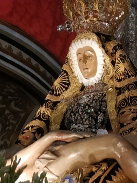 Procesión de la Virgen de las Angustias en directo | Sigue minuto a minuto la procesión