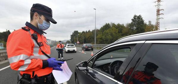 El Gobierno Vasco defiende que la mascarilla se siga usando en interiores y exteriores