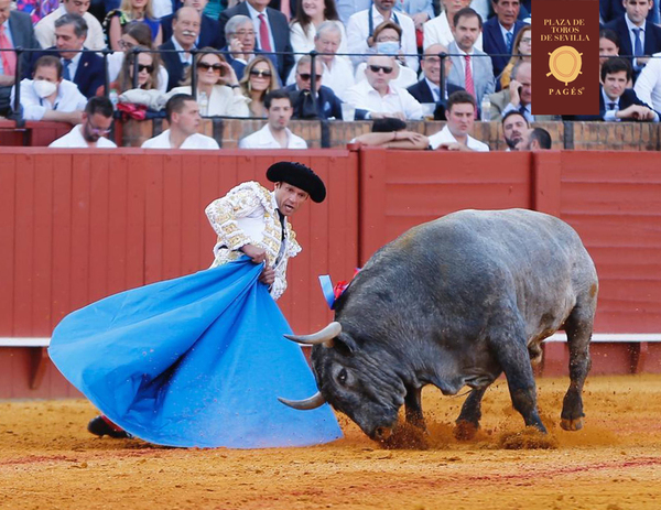 La corrida de Sevilla, en directo | Toros de Victorino para Ferrera y Perera, mano a mano