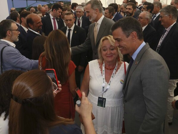 Así hemos contado la inauguración de la primera fase del tren rápido en Extremadura con el Rey y Pedro Sánchez