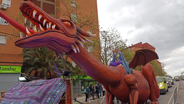 Así hemos contado el desfile de San Jorge de Cáceres