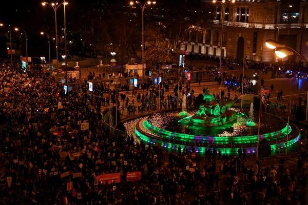 Un grito desesperado contra la «emergencia climática» atruena en las calles de Madrid