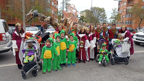 Así hemos contado el desfile de San Jorge de Cáceres