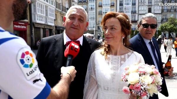 En directo, la afición del Alavés disfruta de la &#039;final&#039; por el ascenso