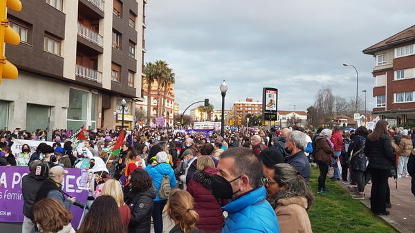 Todo listo para que eche a andar. La manifestación recorrerá la avenida de la costa y acabará en la plaza del Humedal, donde espera una gran sorpresa.
