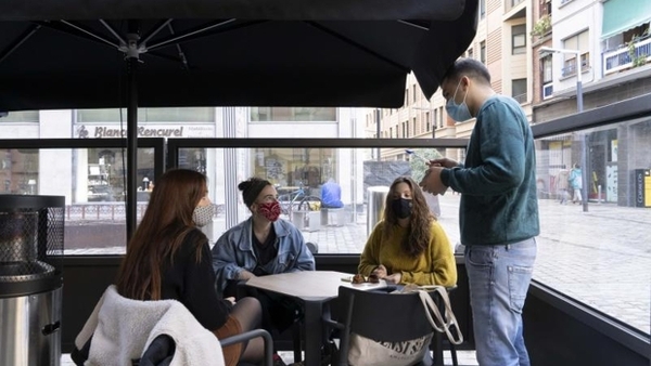 Más de la mitad de los españoles prefieren esperar para conocer los efectos antes de vacunarse contra el Covid-19