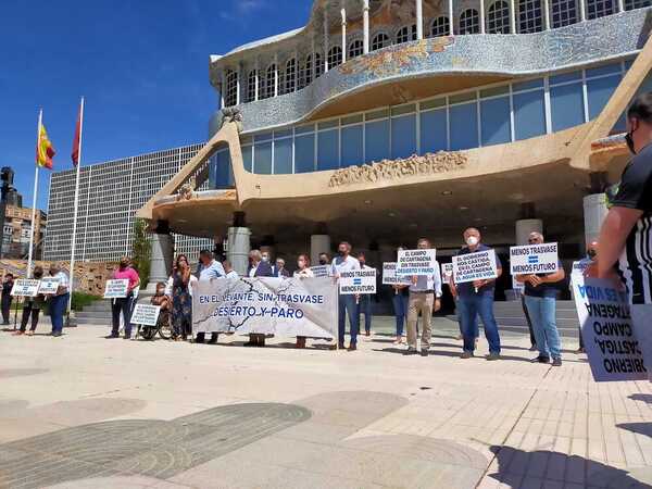 La &#039;tractorada&#039; en defensa del Trasvase Tajo-Segura, en directo